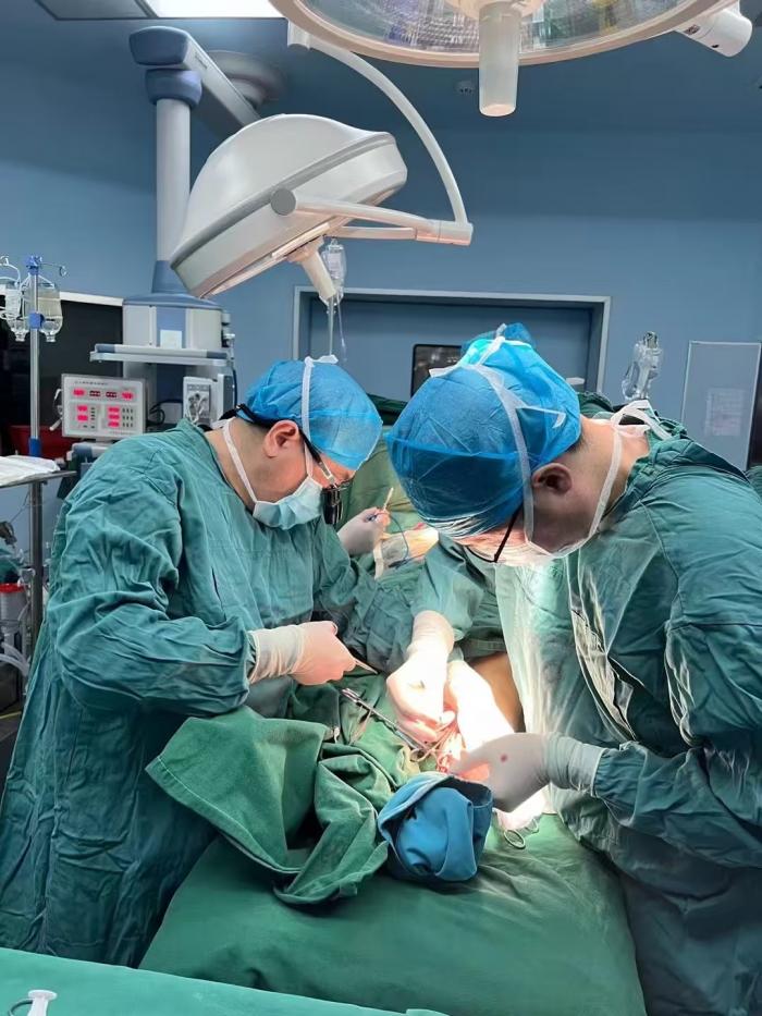 勇攀心脏外科高峰  守护百姓“心”健康