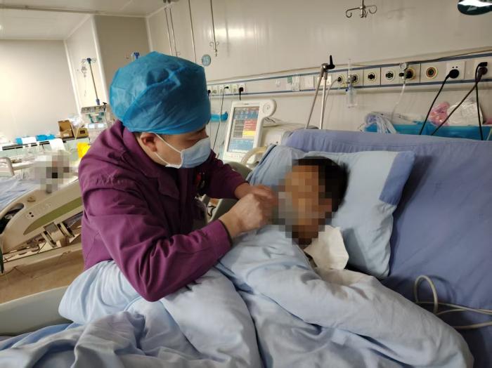 72小时生死时速：透析老人遭“超级细菌”侵袭，三甲医院逆转危局1 (1).jpg