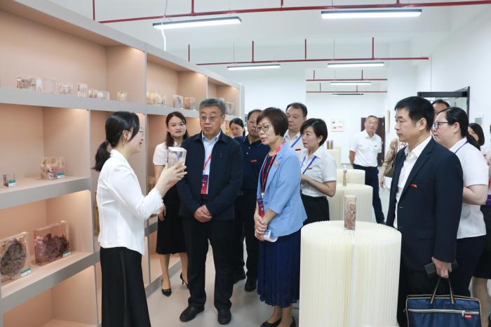 我院迎接临床医学专业认证现场考察1 (2).JPG