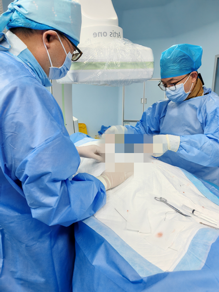 “缠腰蛇”剧痛难忍？看这家医院如何用“电脉冲”破解顽痛困局1 (2).png