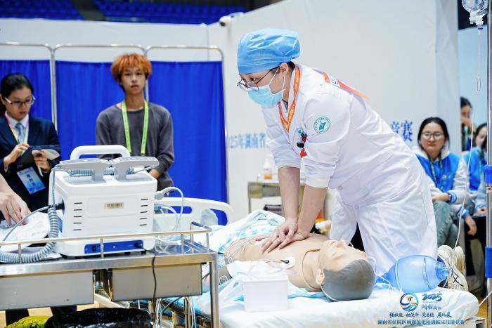 湘南学院附属医院在2025年湖南省住院医师规范化培训临床技能竞赛中夺冠1 (1).jpg